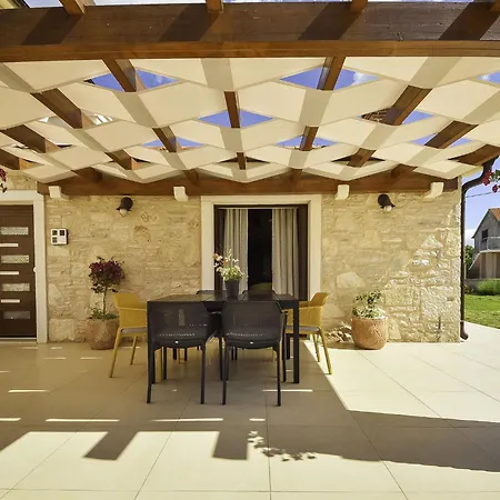 Korina By Interhome *